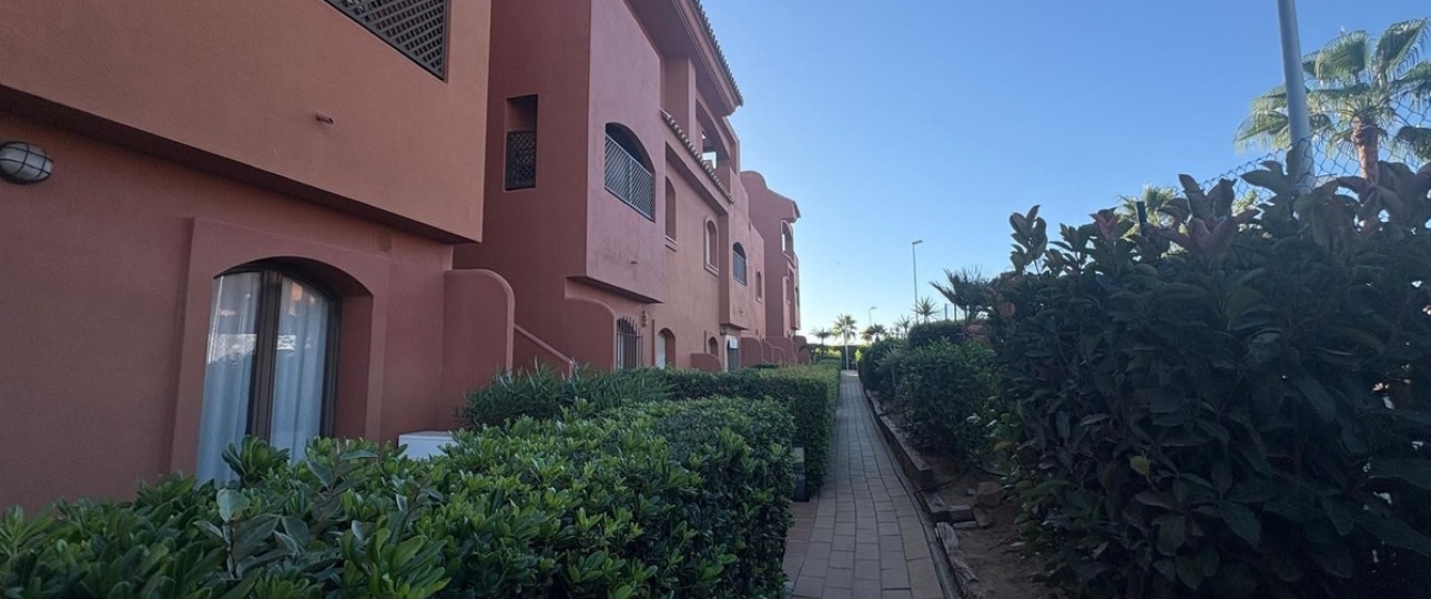 Resale - apartment - Estepona - Estepona Centro