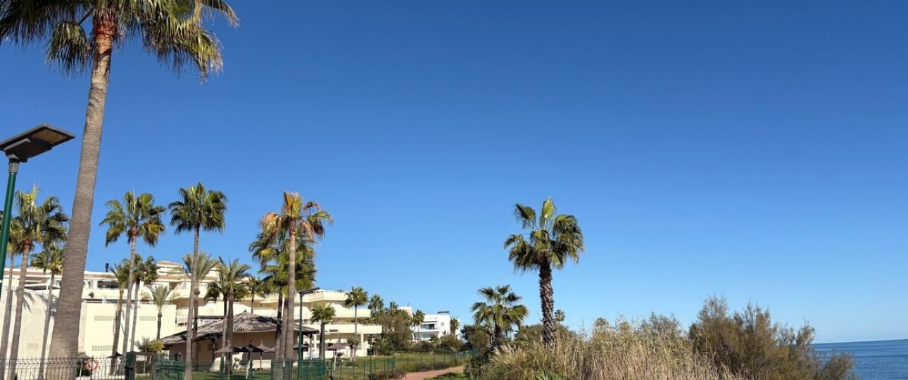 Resale - apartment - Estepona - Estepona Centro