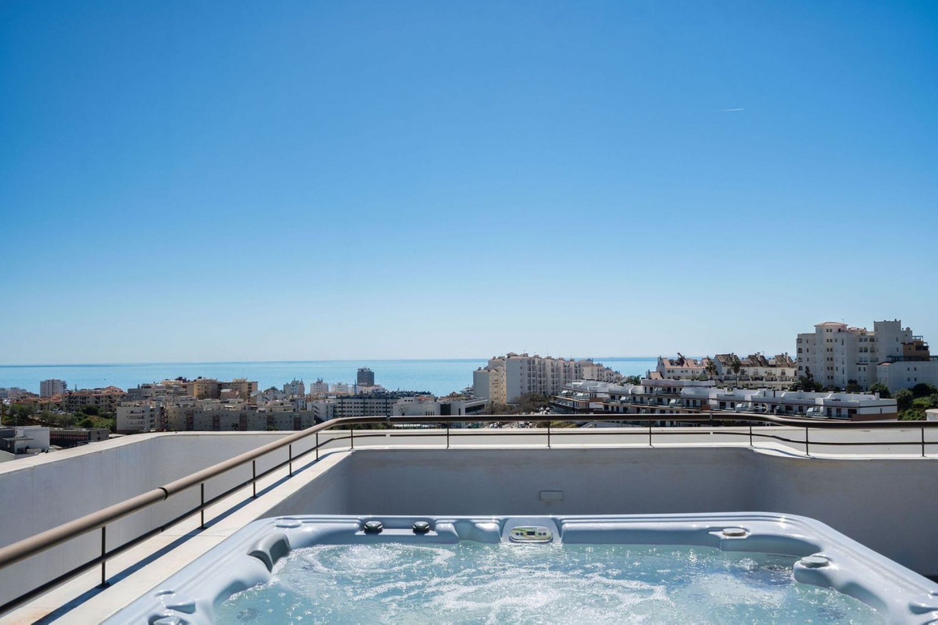 Resale - apartment - Estepona - Estepona Centro
