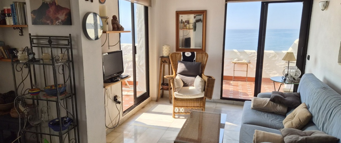 Resale - apartment - Estepona - Estepona Centro