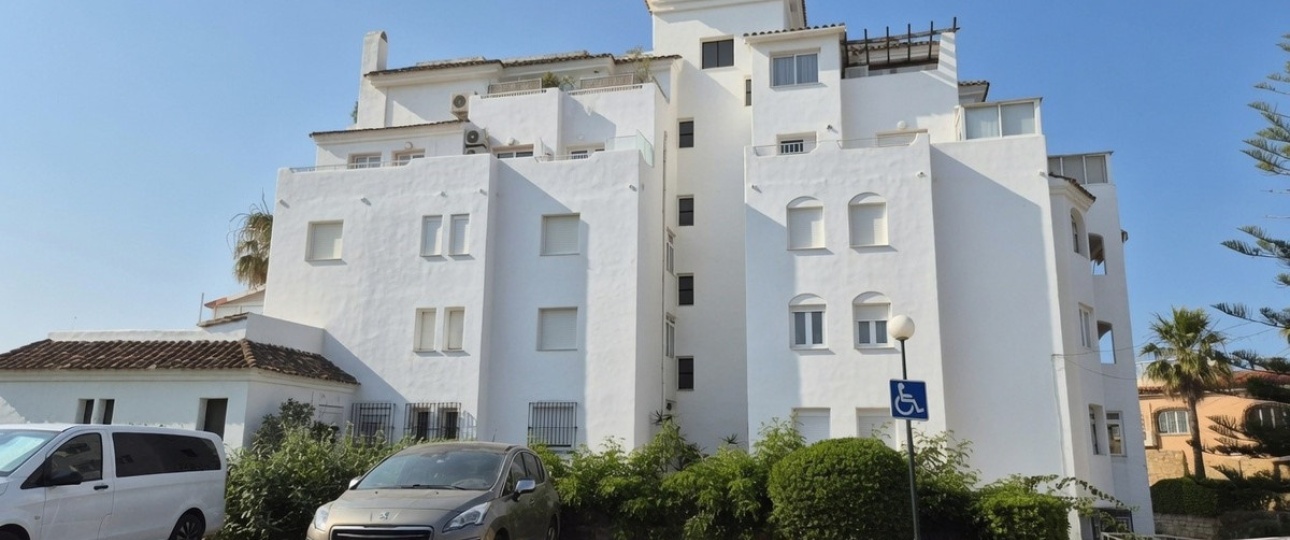 Resale - apartment - Estepona - Estepona Centro