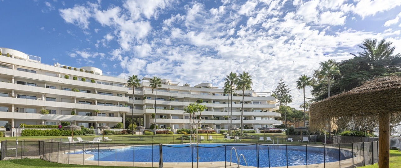 Resale - apartment - Estepona - Estepona Centro