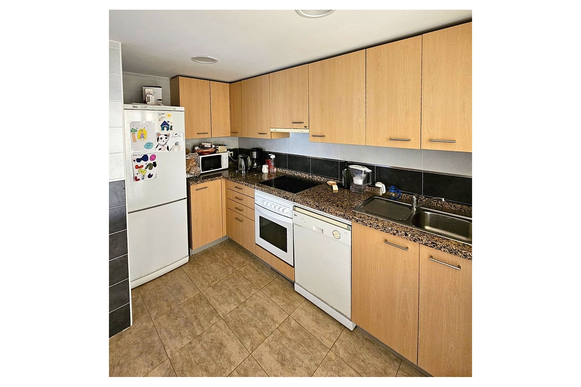 Resale - apartment - Estepona - Estepona Centro