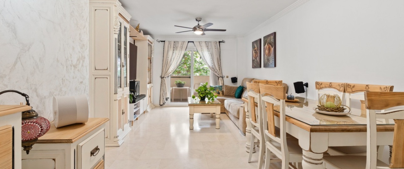 Resale - apartment - Estepona - Estepona Centro
