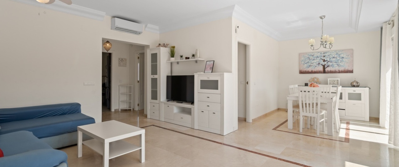 Resale - apartment - Estepona - Estepona Centro