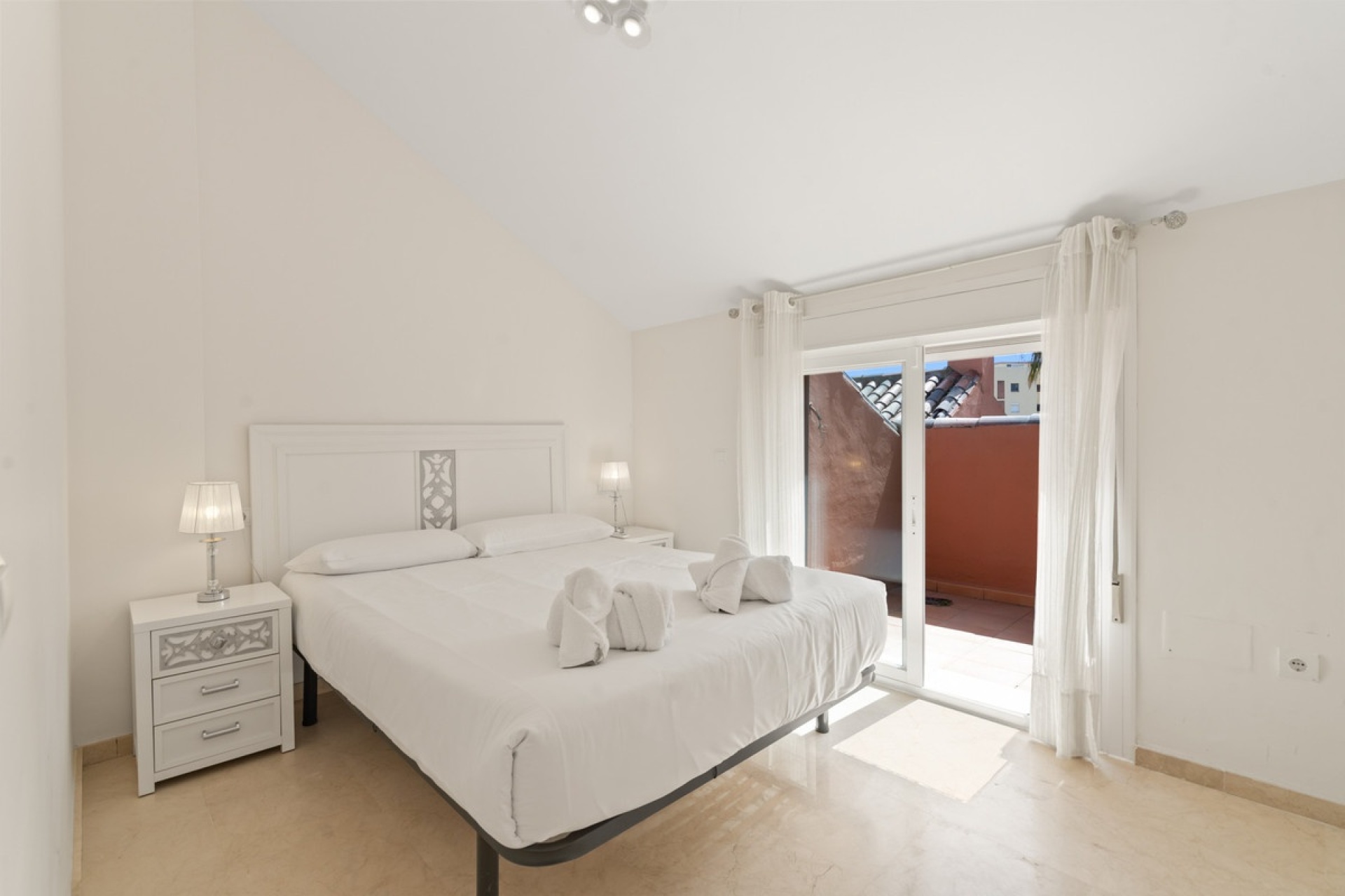 Resale - apartment - Estepona - Estepona Centro