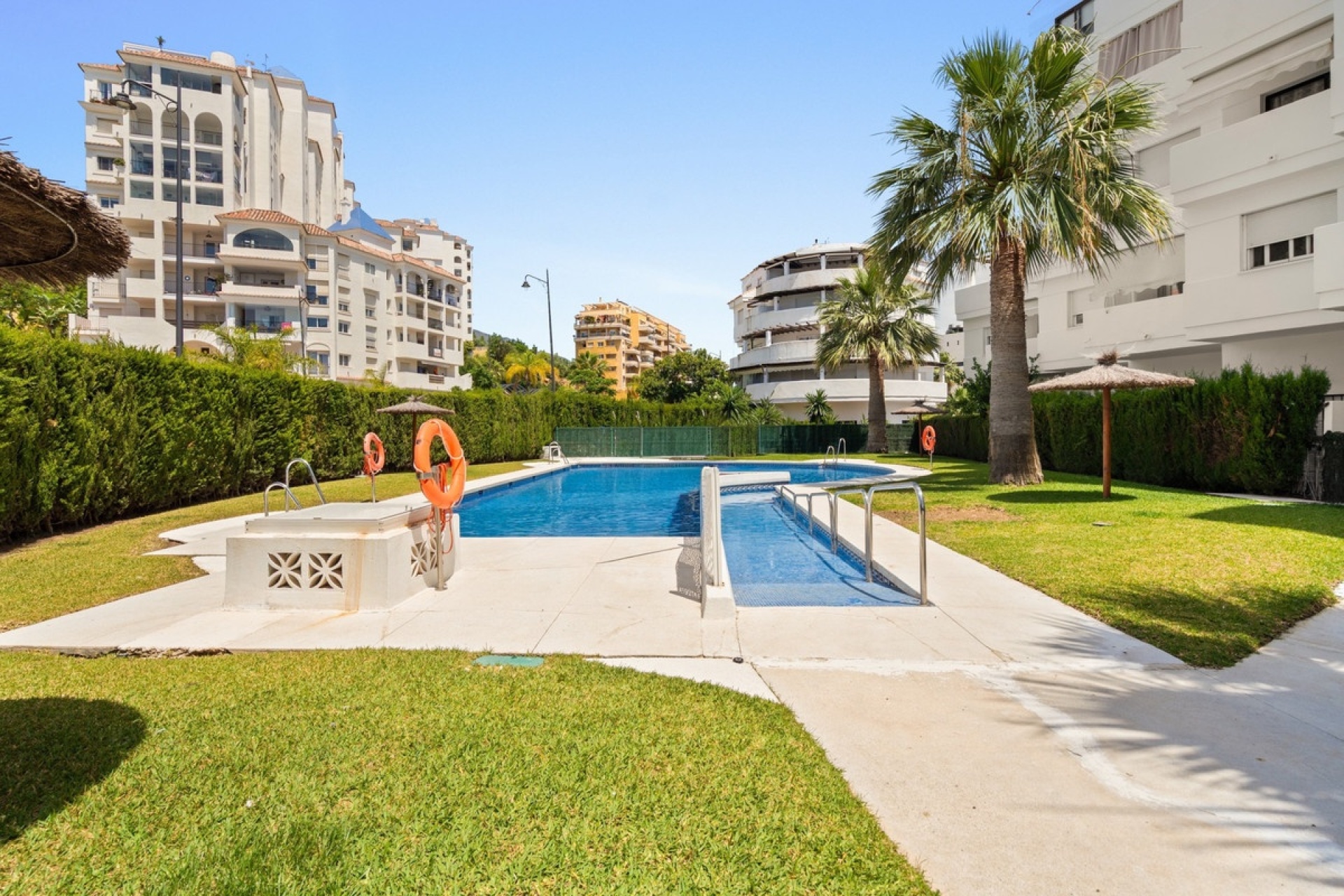 Resale - apartment - Estepona - Estepona Centro