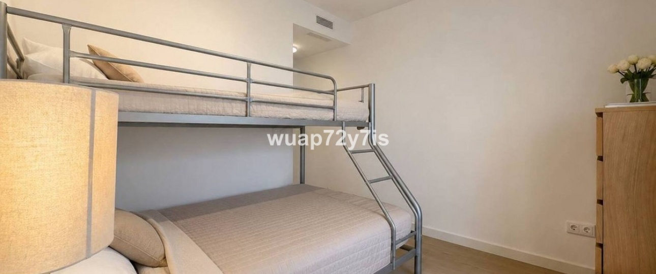 Resale - apartment - Estepona - Estepona Centro