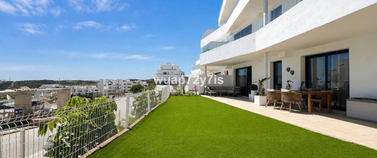 Resale - apartment - Estepona - Estepona Centro