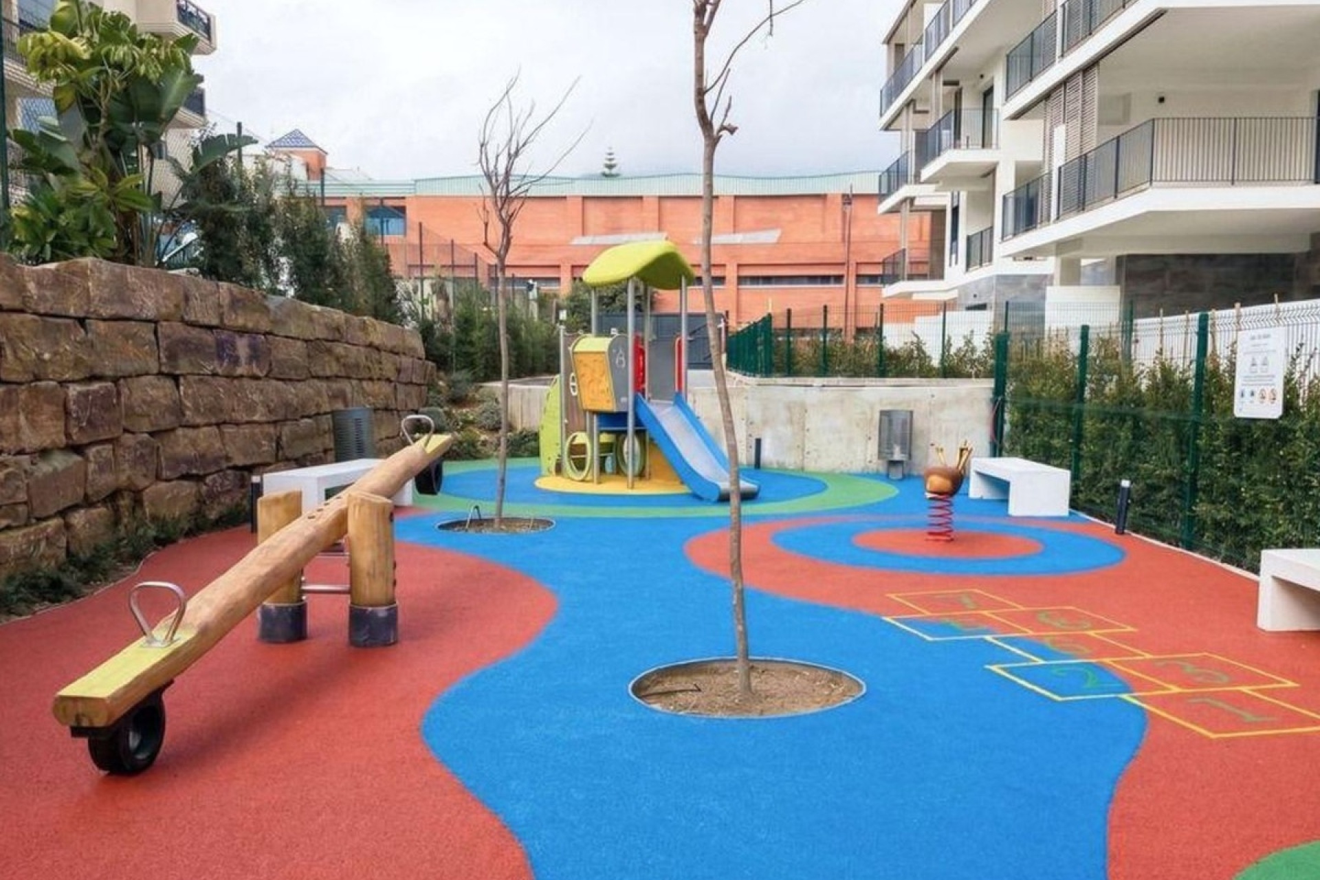 Resale - apartment - Estepona - Estepona Centro