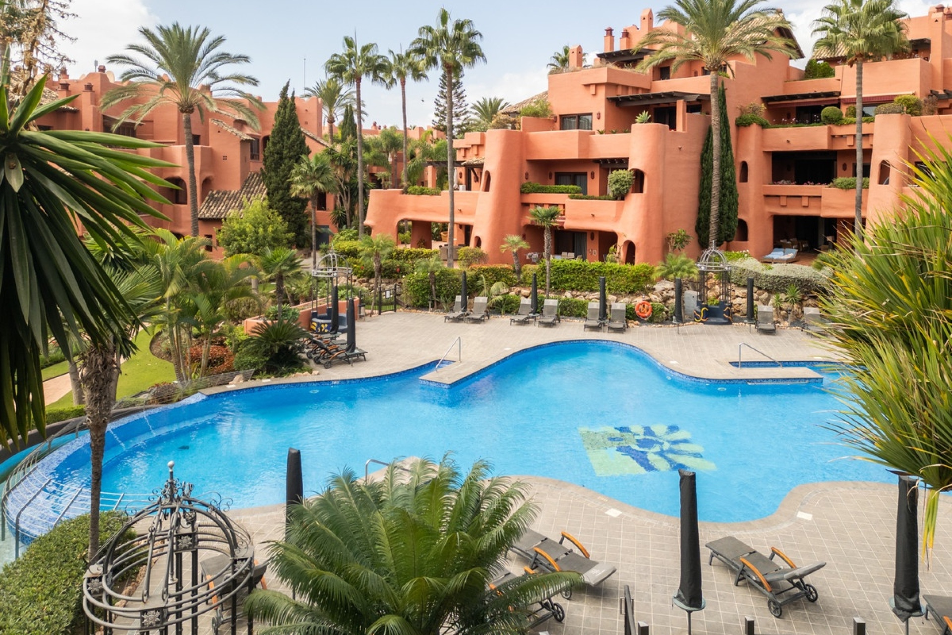 Resale - apartment - Estepona - Estepona Centro