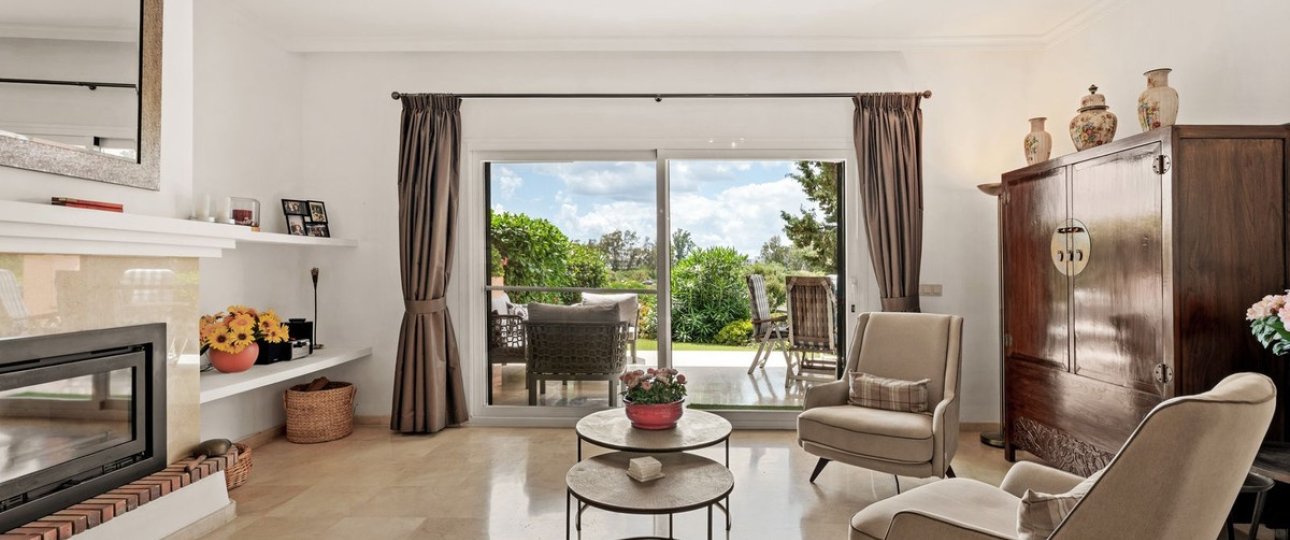 Resale - apartment - Estepona - Estepona Centro