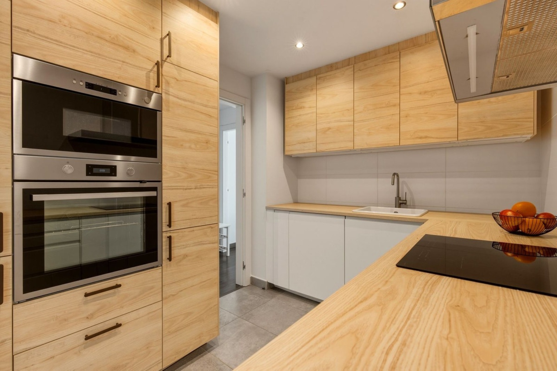 Resale - apartment - Estepona - Estepona Centro