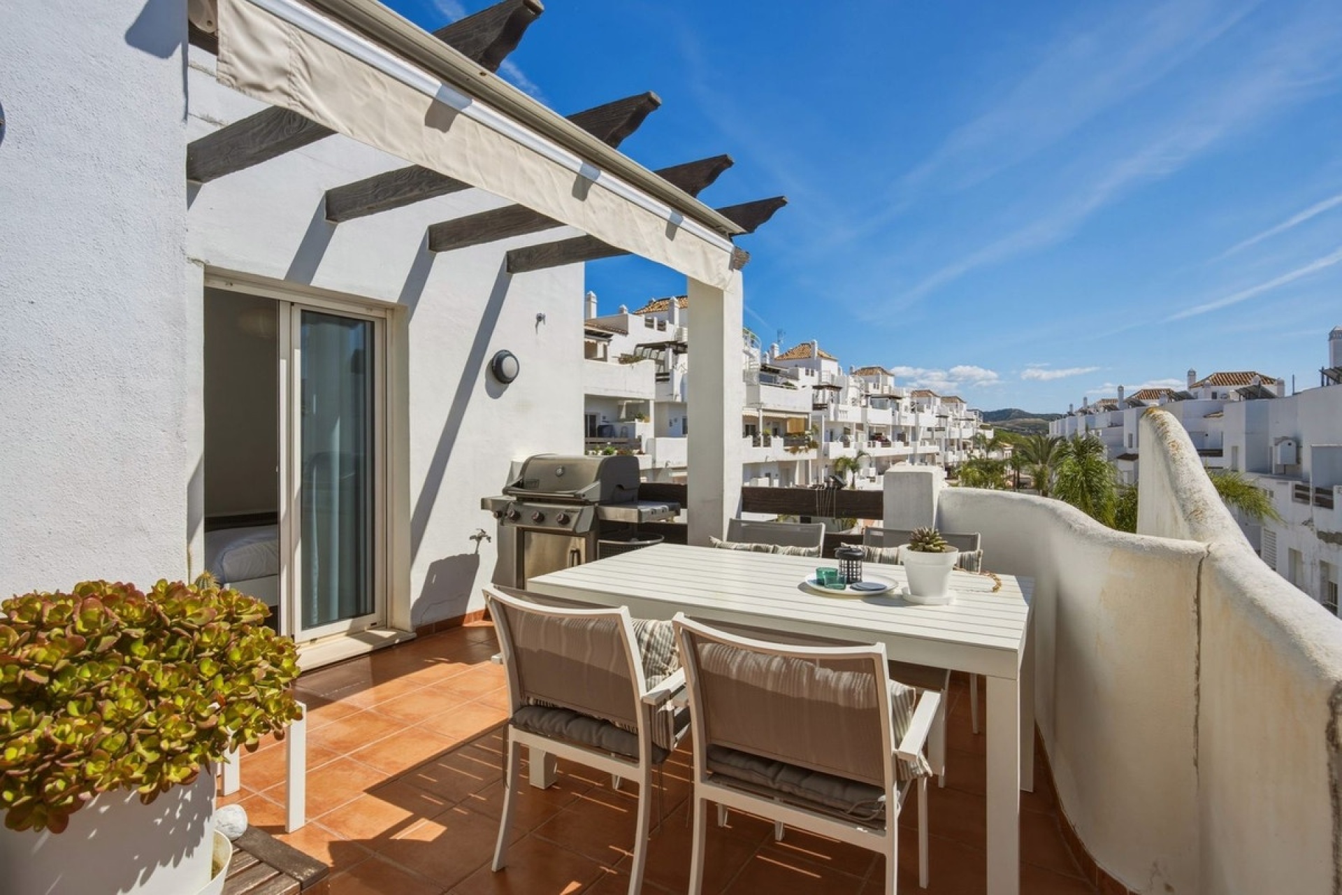 Resale - apartment - Estepona - Estepona Centro