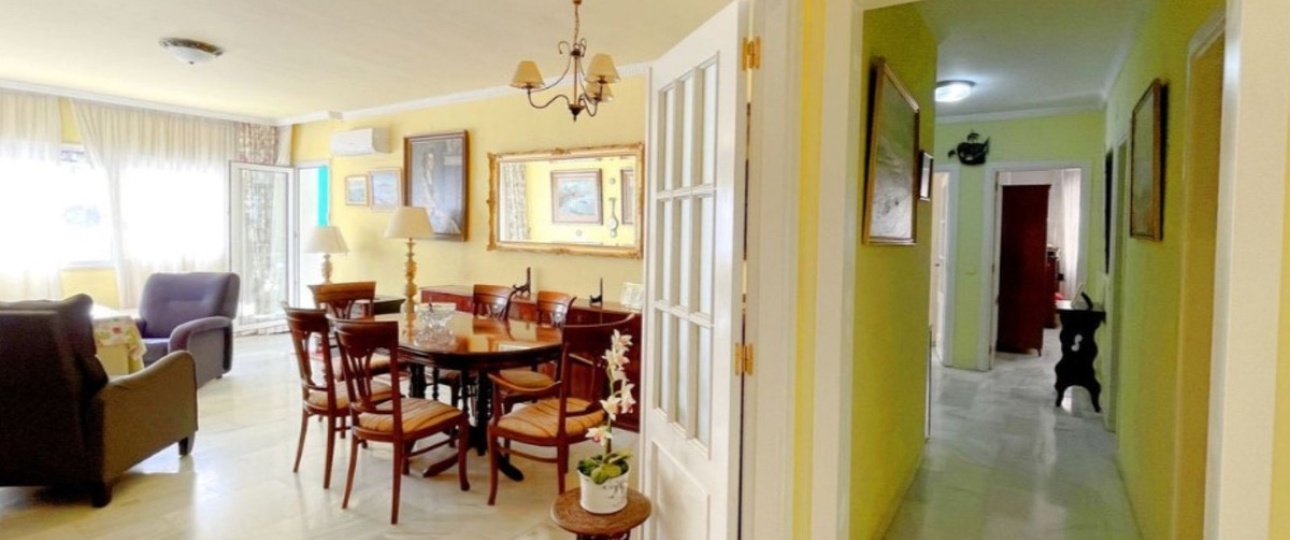 Resale - apartment - Estepona - Estepona Centro