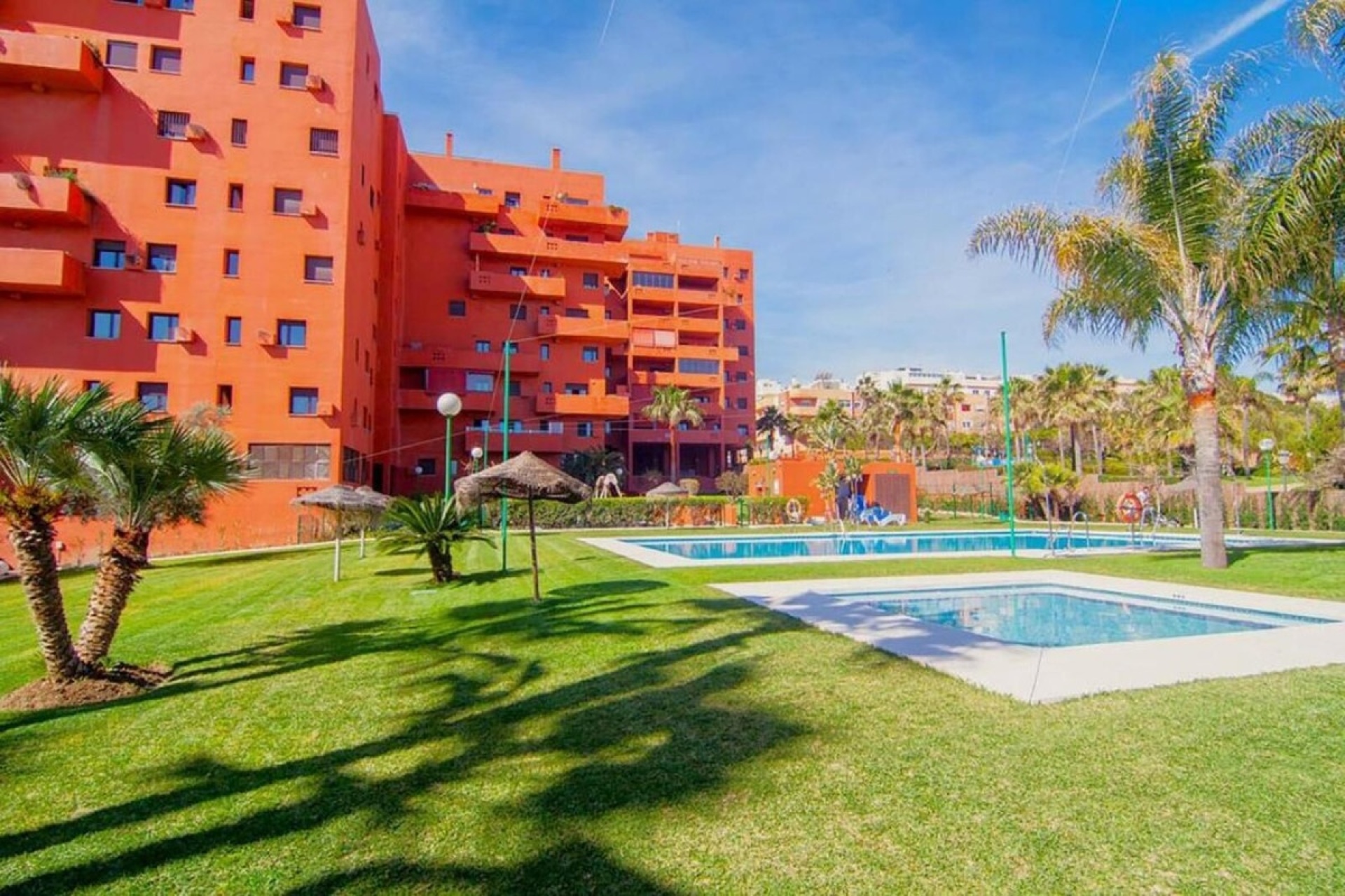 Resale - apartment - Estepona - Estepona Centro