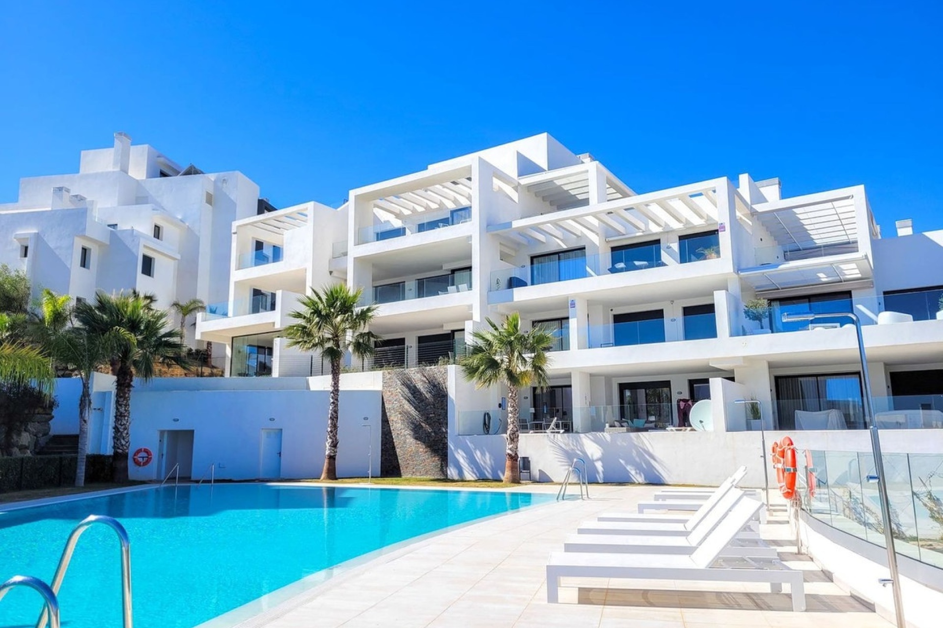 Resale - apartment - Estepona - Estepona Centro