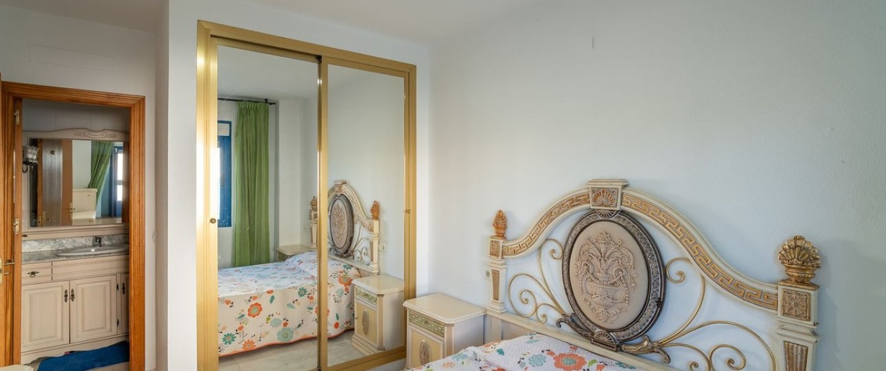 Resale - apartment - Estepona - Estepona Centro