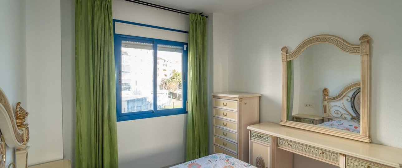 Resale - apartment - Estepona - Estepona Centro
