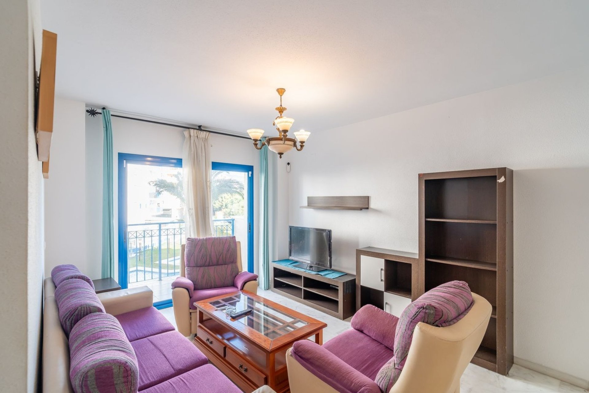 Resale - apartment - Estepona - Estepona Centro