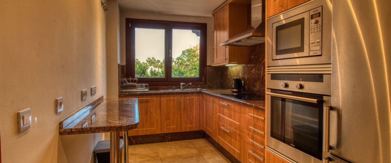 Resale - apartment - Estepona - Estepona Centro