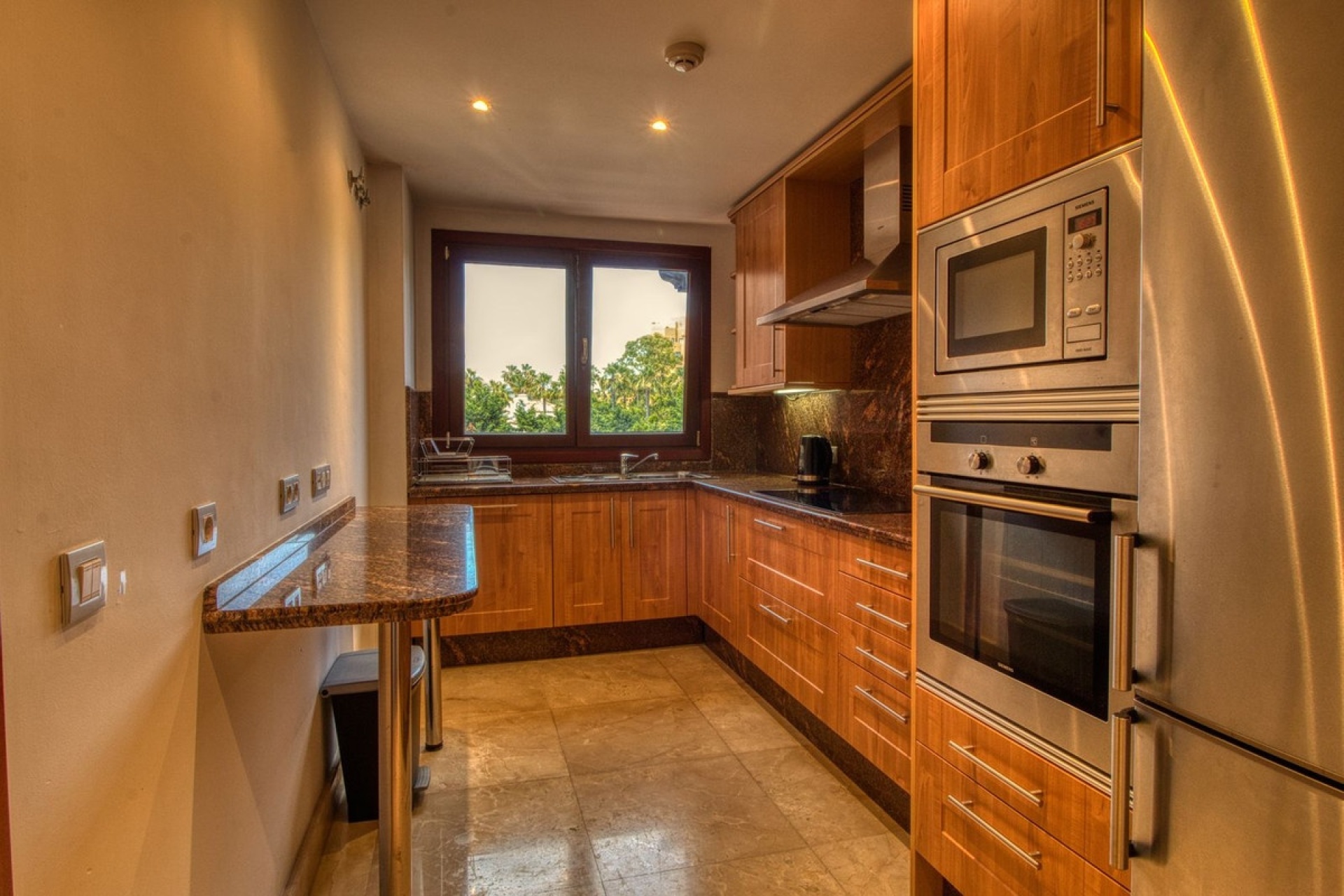 Resale - apartment - Estepona - Estepona Centro