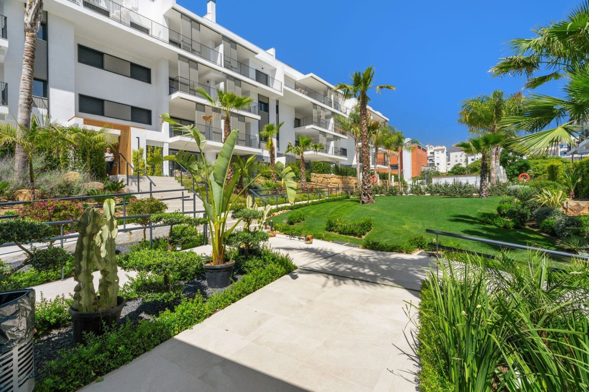 Resale - apartment - Estepona - Estepona Centro