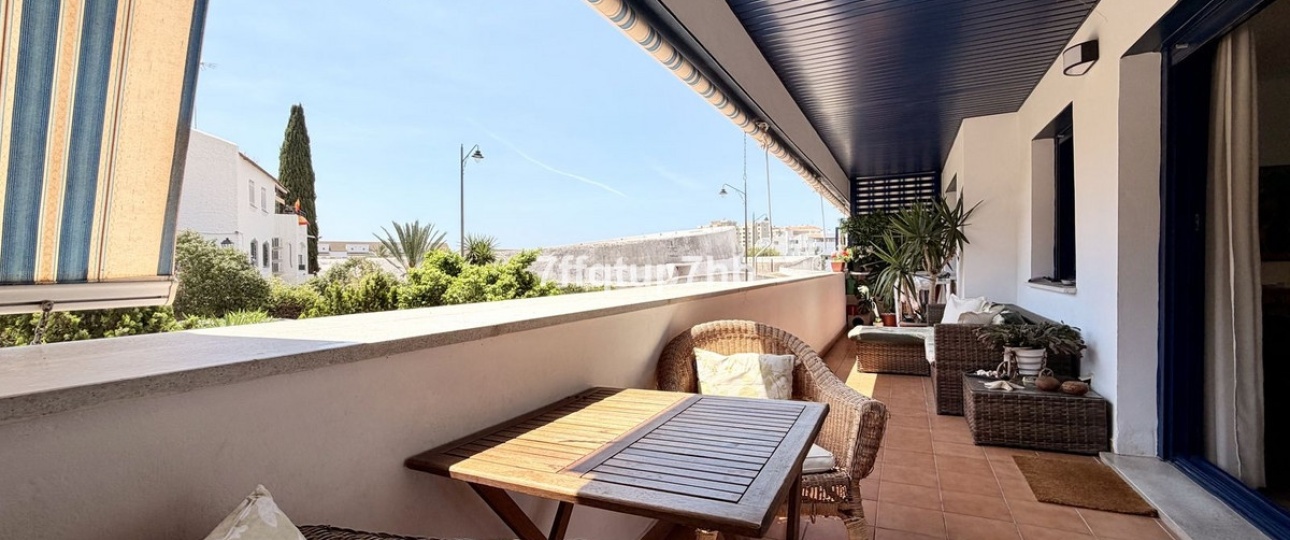 Resale - apartment - Estepona - Estepona Centro