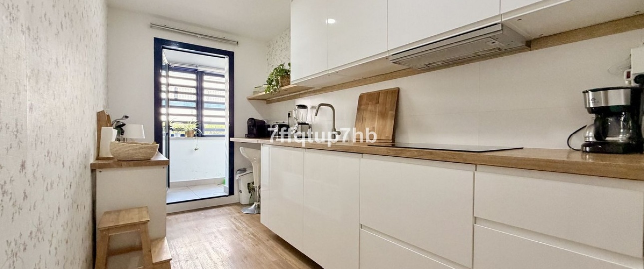 Resale - apartment - Estepona - Estepona Centro