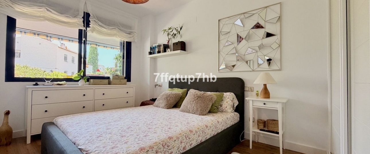 Resale - apartment - Estepona - Estepona Centro