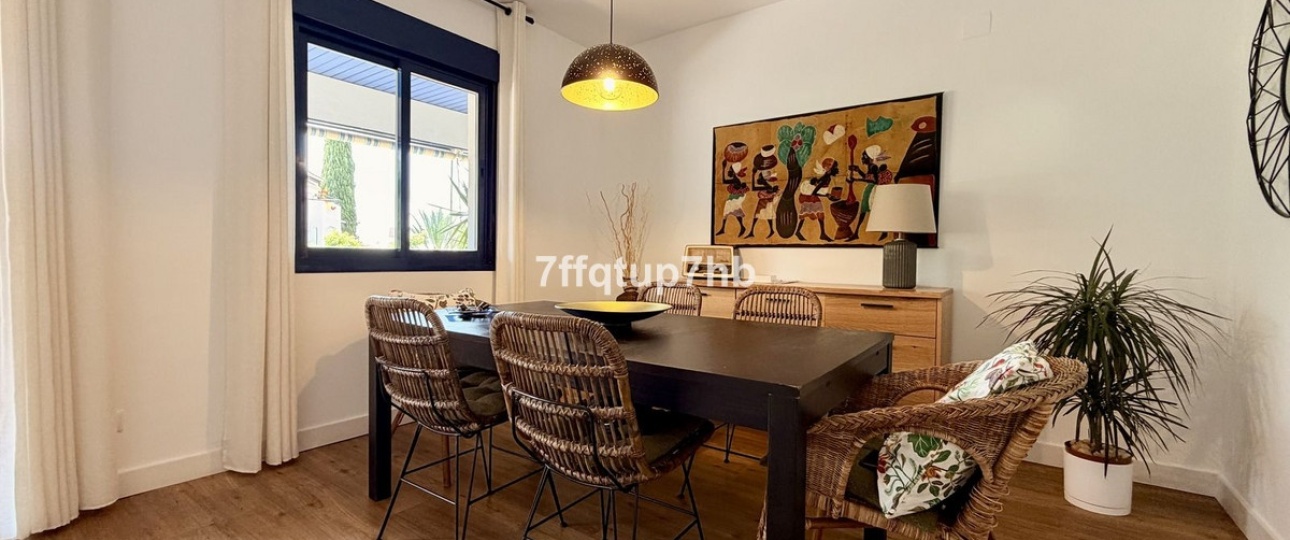 Resale - apartment - Estepona - Estepona Centro