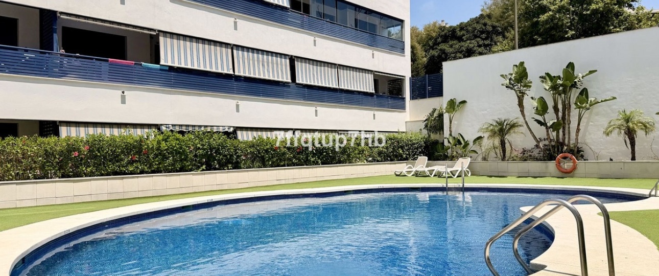 Resale - apartment - Estepona - Estepona Centro