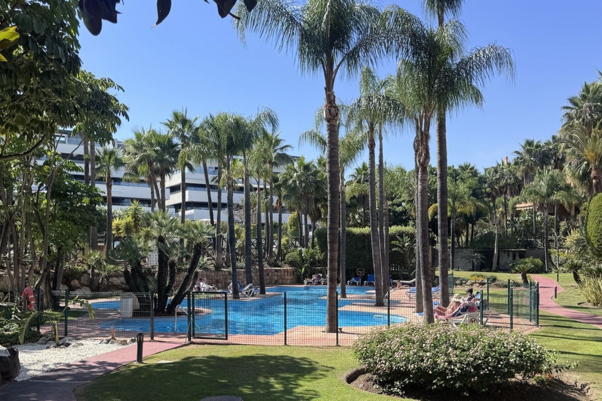 Resale - apartment - Estepona - Estepona Centro