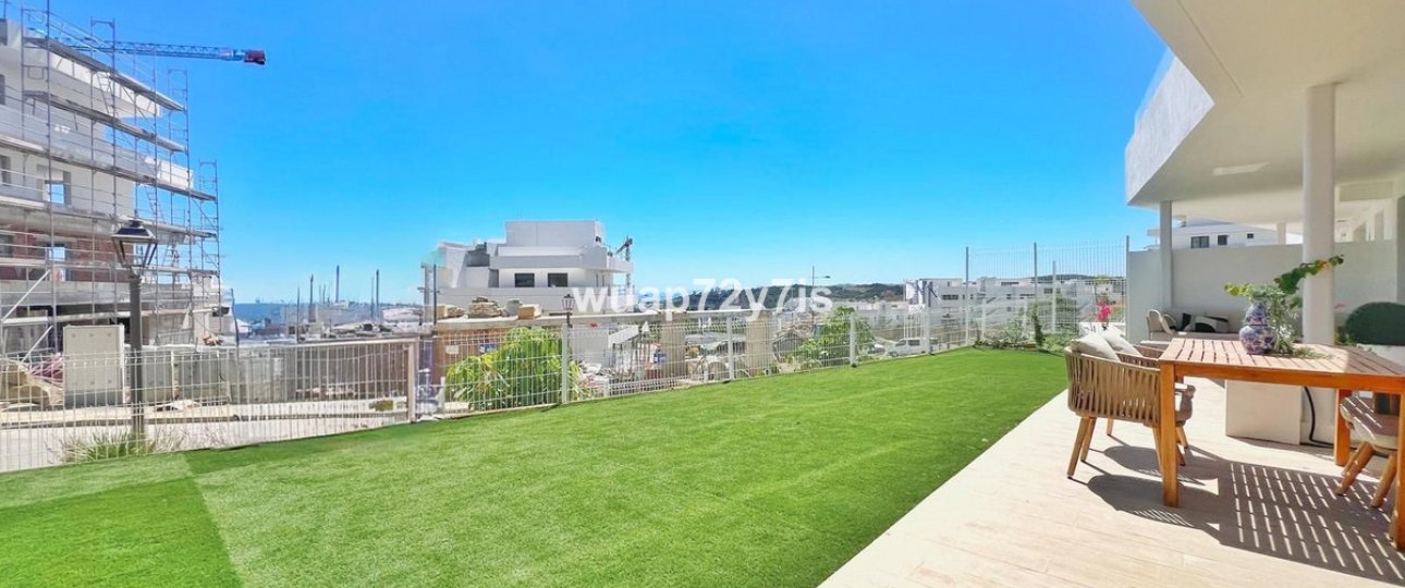 Resale - apartment - Estepona - Estepona Centro