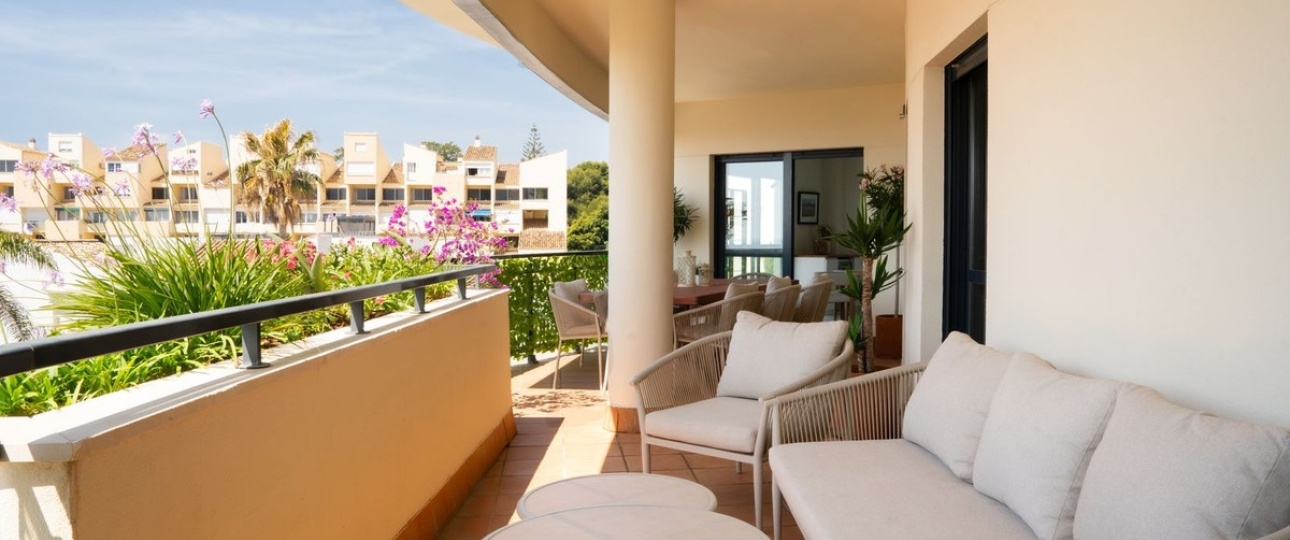 Resale - apartment - Estepona - Estepona Centro