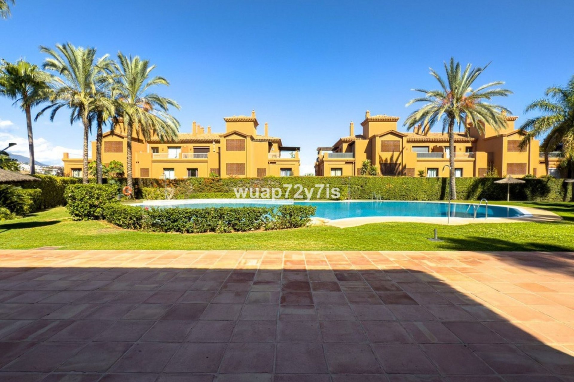 Resale - apartment - Estepona - Estepona Centro