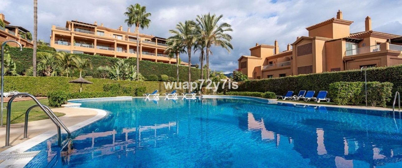 Resale - apartment - Estepona - Estepona Centro