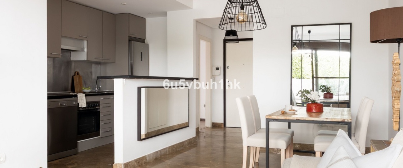 Resale - apartment - Estepona - Estepona Centro