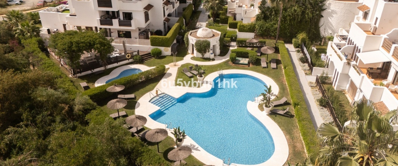 Resale - apartment - Estepona - Estepona Centro