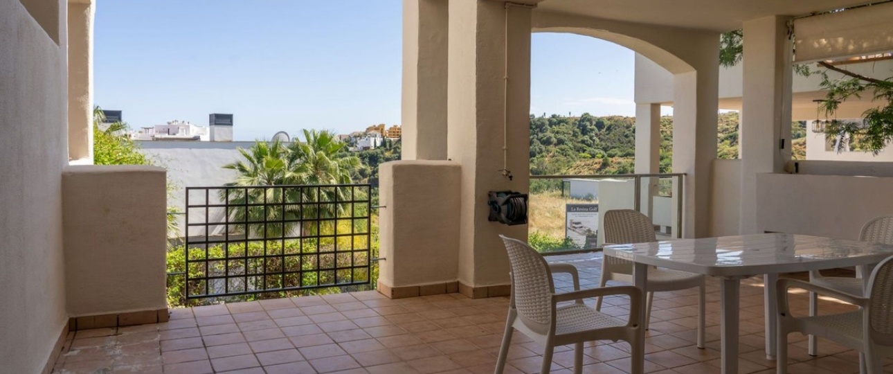 Resale - apartment - Estepona - Estepona Centro