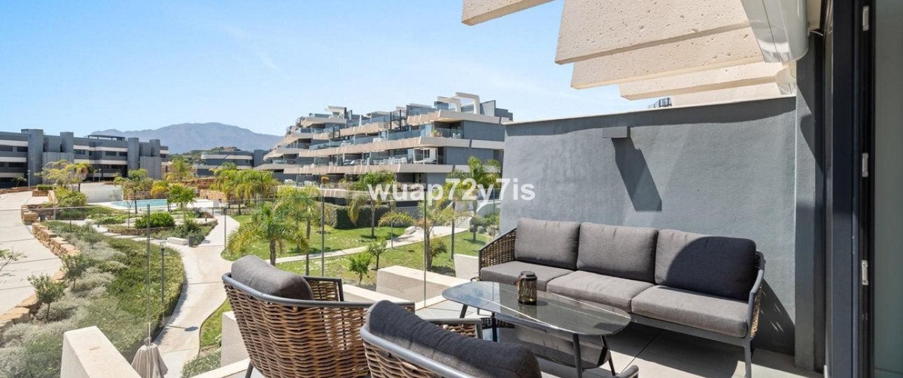 Resale - apartment - Estepona - Estepona Centro