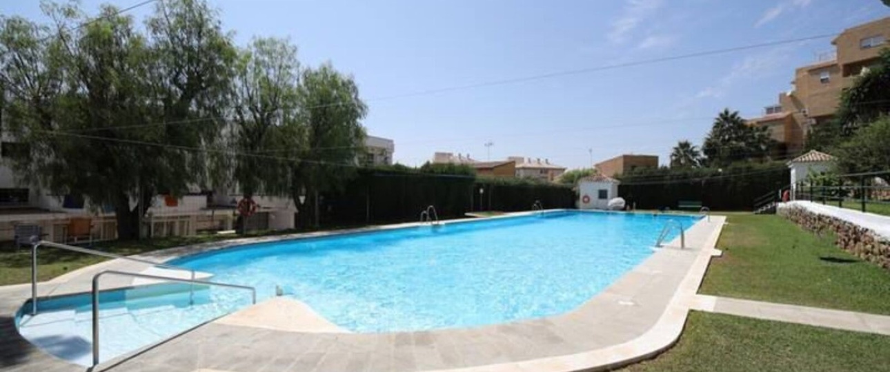 Resale - apartment - Estepona - Estepona Centro