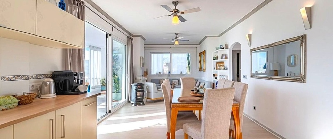 Resale - apartment - Estepona - Estepona Centro