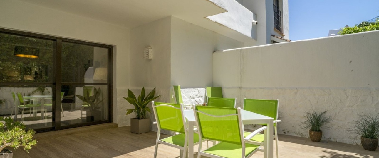 Resale - apartment - Estepona - Estepona Centro
