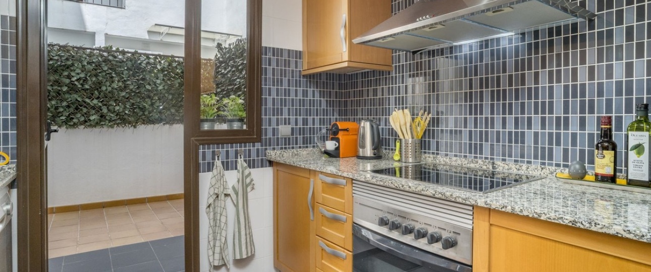 Resale - apartment - Estepona - Estepona Centro