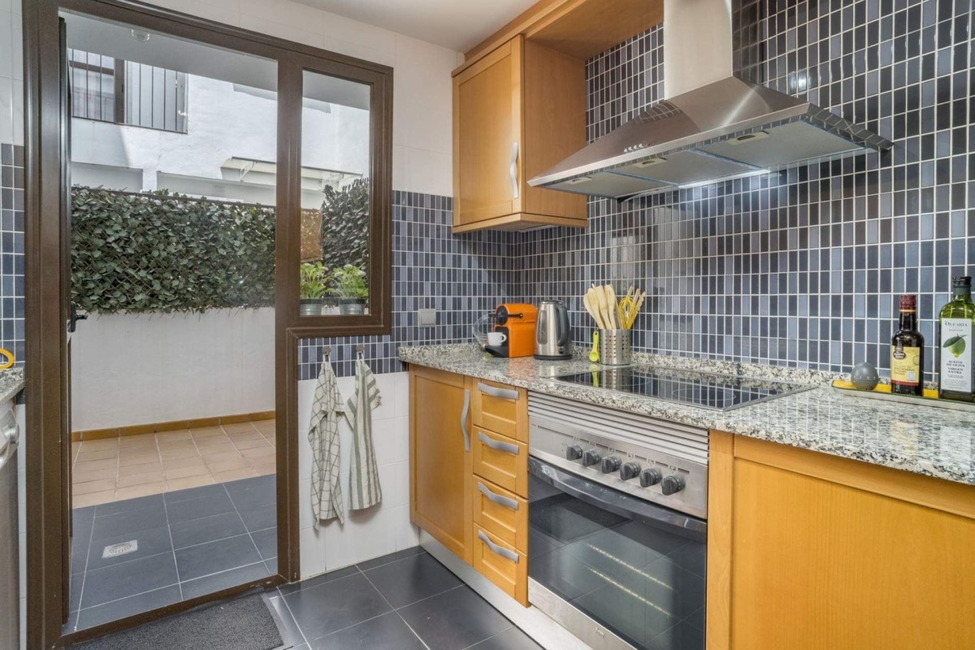 Resale - apartment - Estepona - Estepona Centro