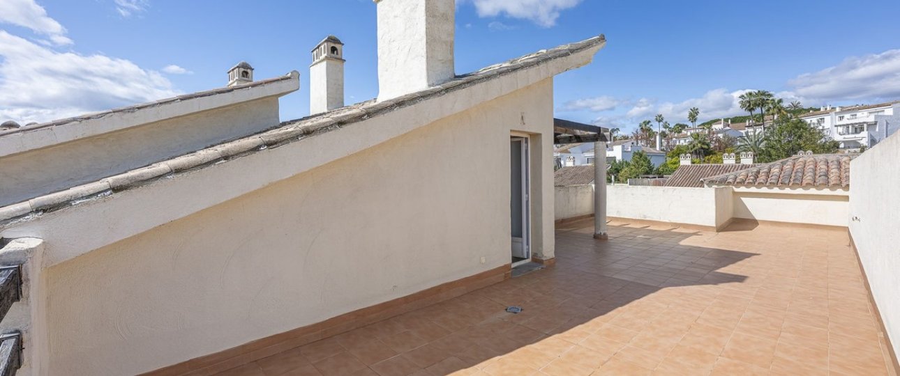 Resale - apartment - Estepona - Estepona Centro