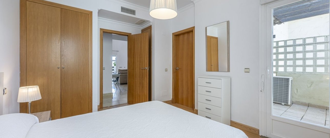 Resale - apartment - Estepona - Estepona Centro