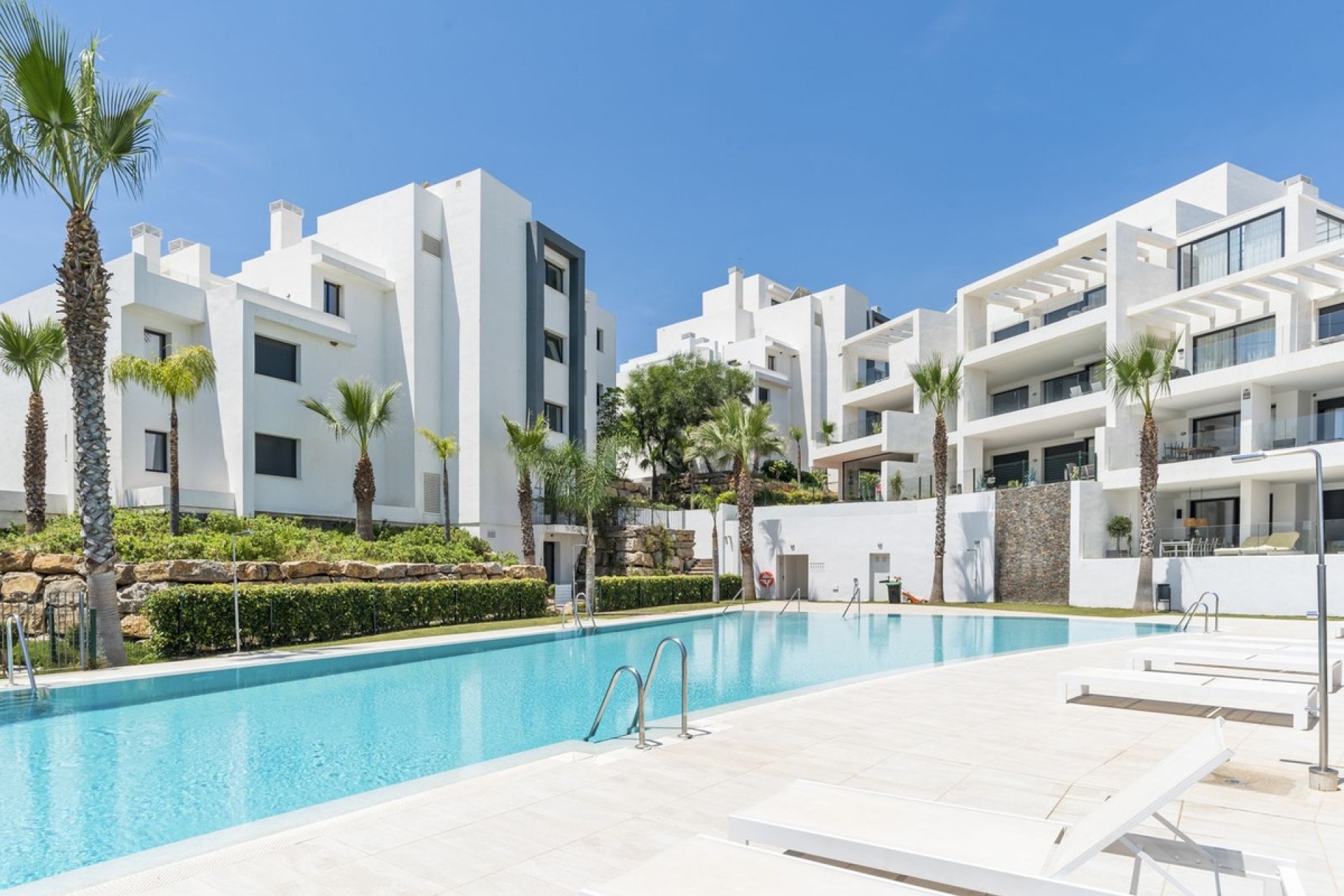 Resale - apartment - Estepona - Estepona Centro