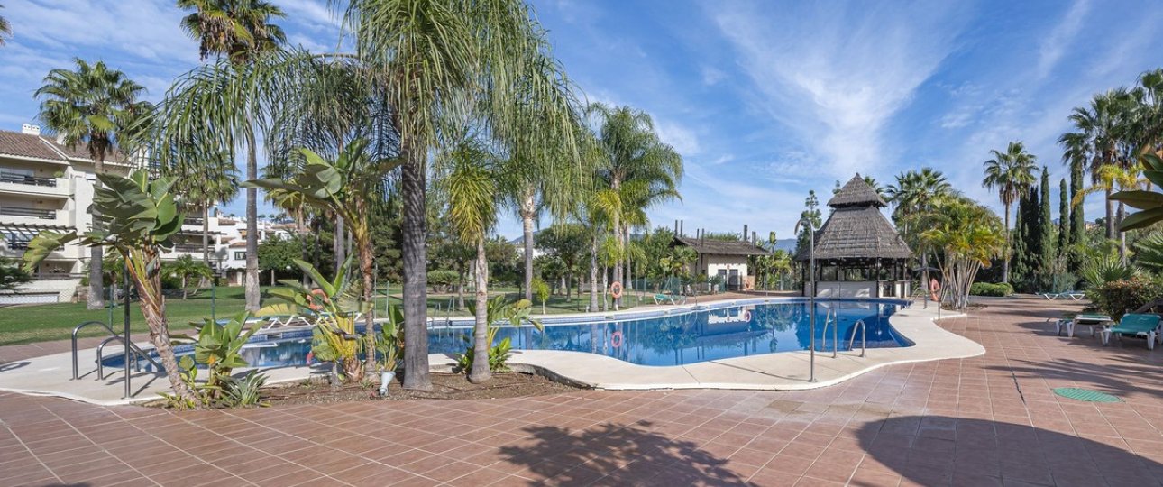 Resale - apartment - Estepona - Estepona Centro